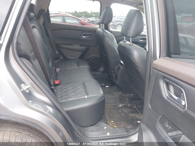 Продажа на аукционе авто 2022 Nissan Rogue Platinum, vin: JN8BT3DD1NW270491, номер лота: 12668227