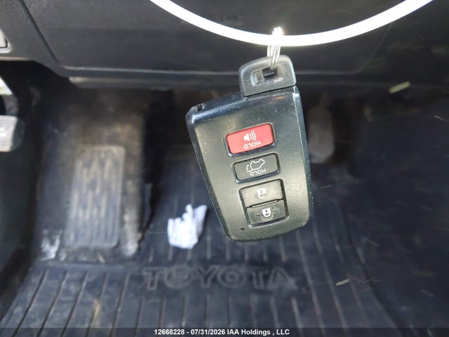 Продажа на аукционе авто 2014 Toyota Highlander Xle, vin: 5TDJKRFH1ES033335, номер лота: 12668228