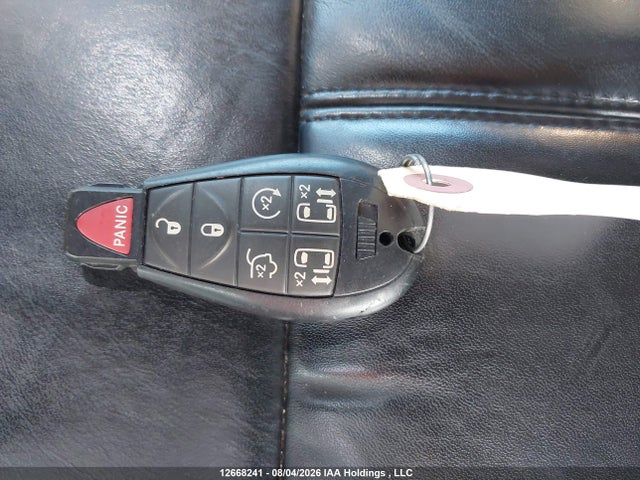 12668241 :رقم المزاد ، 2C4RC1GG3FR739160 vin ، 2015 Chrysler Town & Country Limited مزاد بيع