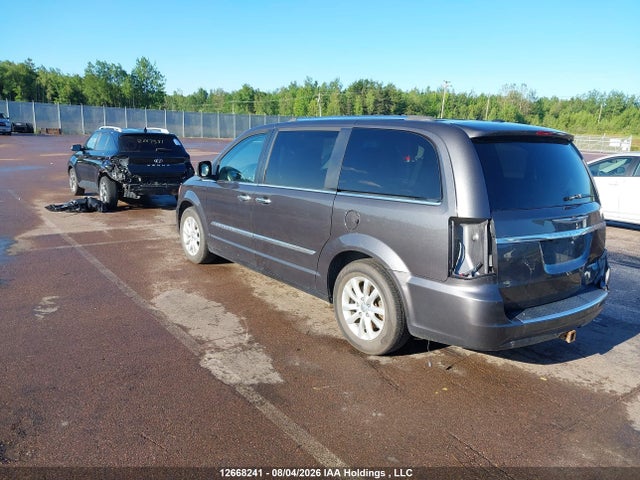 12668241 :رقم المزاد ، 2C4RC1GG3FR739160 vin ، 2015 Chrysler Town & Country Limited مزاد بيع