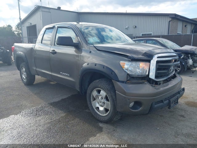 2011 Toyota Tundra Sr5 4.6l V8 მანქანა იყიდება აუქციონზე, vin: 5TFUM5F18BX020154, აუქციონის ნომერი: 12668247