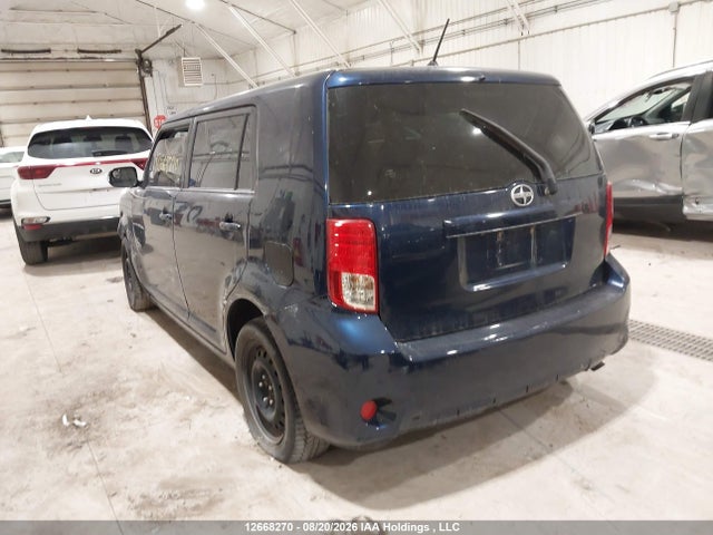 Scion XB 2015 JTLZE4FE1FJ070326 Image 3