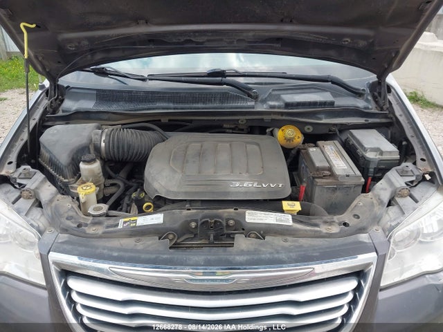 2C4RC1BG4FR565624 Chrysler Town &amp; Country Touring