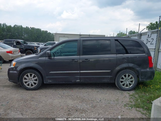 2C4RC1BG4FR565624 Chrysler Town &amp; Country Touring