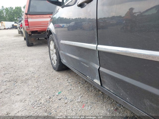 2C4RC1BG4FR565624 Chrysler Town &amp; Country Touring