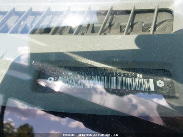 Aukcja sprzedaży 2005 Chevrolet Express Passenger, vin: 1GAGG25V251188945, numer aukcji: 12668286