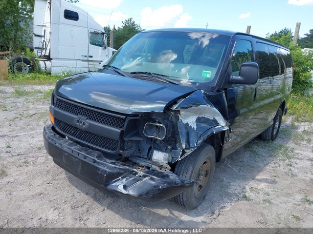 Aukcja sprzedaży 2005 Chevrolet Express Passenger, vin: 1GAGG25V251188945, numer aukcji: 12668286
