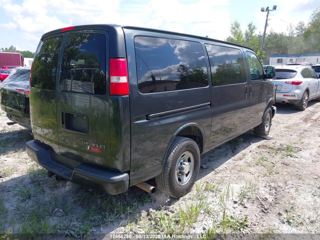 Aukcja sprzedaży 2005 Chevrolet Express Passenger, vin: 1GAGG25V251188945, numer aukcji: 12668286