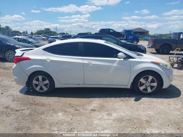 2013 Hyundai Elantra Gls მანქანა იყიდება აუქციონზე, vin: 5NPDH4AE2DH152852, აუქციონის ნომერი: 12668295