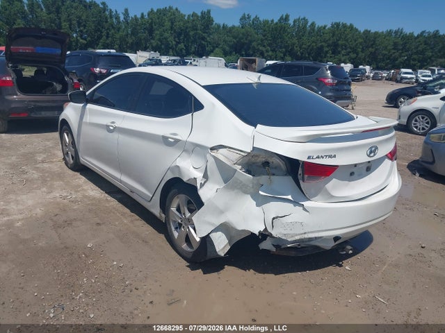 2013 Hyundai Elantra Gls მანქანა იყიდება აუქციონზე, vin: 5NPDH4AE2DH152852, აუქციონის ნომერი: 12668295