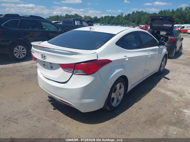 2013 Hyundai Elantra Gls მანქანა იყიდება აუქციონზე, vin: 5NPDH4AE2DH152852, აუქციონის ნომერი: 12668295