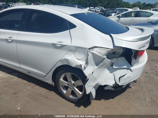 2013 Hyundai Elantra Gls მანქანა იყიდება აუქციონზე, vin: 5NPDH4AE2DH152852, აუქციონის ნომერი: 12668295