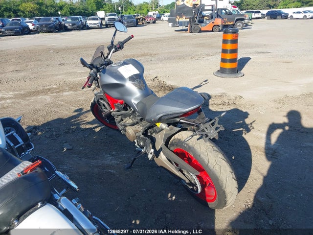 Ducati Monster 821 2017 ZDM1RBTS3HB024428 Image 3
