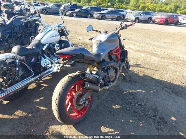 Ducati Monster 821 2017 ZDM1RBTS3HB024428 Image 4