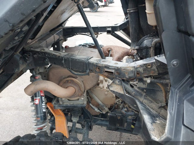 2021 Can-am Commander Xt-p 1000r მანქანა იყიდება აუქციონზე, vin: 3JB1UAX41MK000176, აუქციონის ნომერი: 12668301