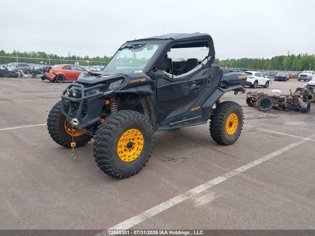2021 Can-am Commander Xt-p 1000r მანქანა იყიდება აუქციონზე, vin: 3JB1UAX41MK000176, აუქციონის ნომერი: 12668301