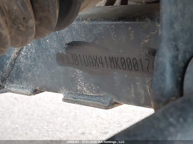 2021 Can-am Commander Xt-p 1000r მანქანა იყიდება აუქციონზე, vin: 3JB1UAX41MK000176, აუქციონის ნომერი: 12668301