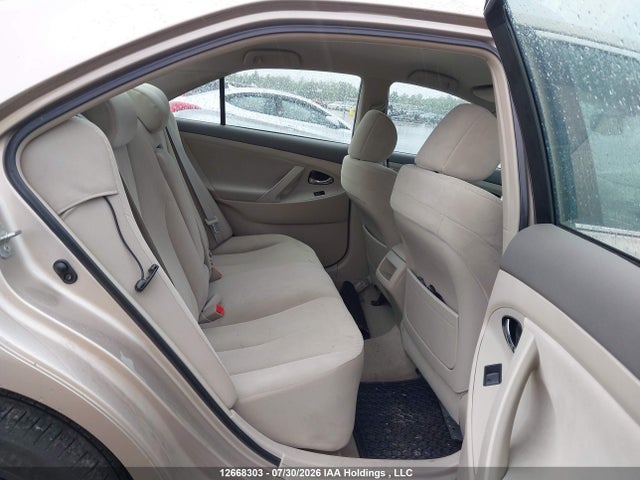 2007 Toyota Camry Ce/le/xle/se მანქანა იყიდება აუქციონზე, vin: 4T1BE46K27U066381, აუქციონის ნომერი: 12668303