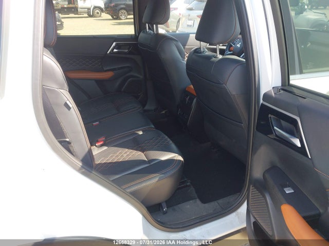 Auction sale of the 2024 Mitsubishi Outlander Gt/gt Noir/gt Premium, vin: JA4J4WA83RZ630825, lot number: 12668329