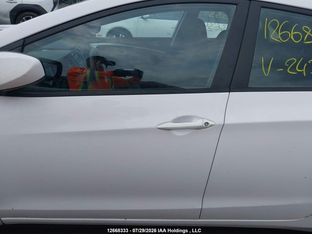 Aukcja sprzedaży 2015 Hyundai Elantra Gt L, vin: KMHD25LH5FU243634, numer aukcji: 12668333
