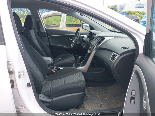 Aukcja sprzedaży 2015 Hyundai Elantra Gt L, vin: KMHD25LH5FU243634, numer aukcji: 12668333