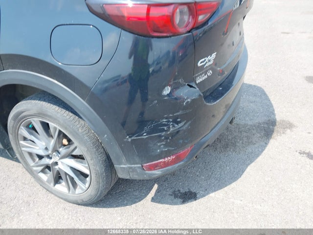 JM3KFBEY1K0654680 Mazda Cx-5 Signature