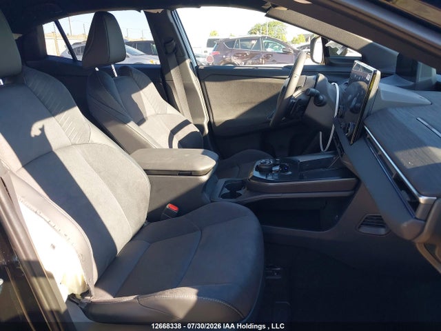JTMAAAAD2TJ014120 Toyota C-hr Xse Awd