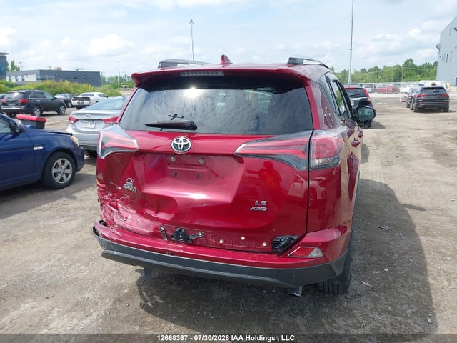 2T3BFREV5JW818322 Toyota RAV4 LE