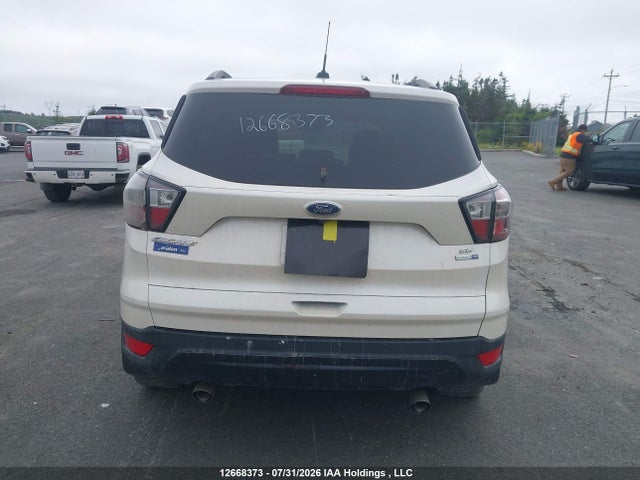 1FMCU9G96HUB68641 Ford ESCAPE SE
