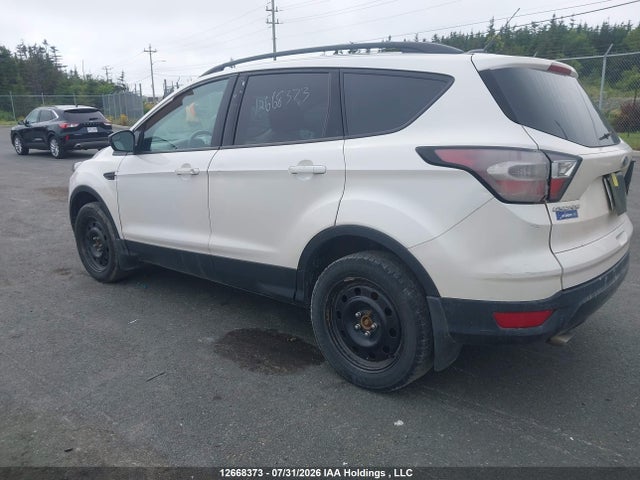1FMCU9G96HUB68641 Ford ESCAPE SE