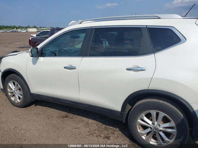 5N1AT2MV1FC868590 Nissan Rogue S/sl/sv
