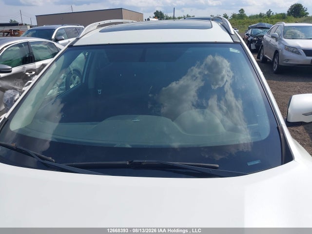5N1AT2MV1FC868590 Nissan Rogue S/sl/sv