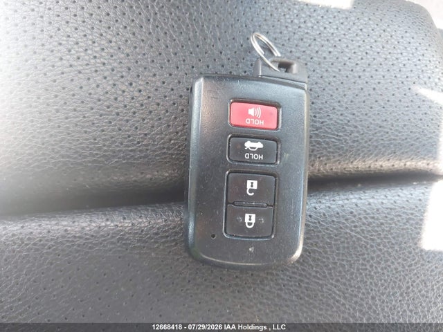 12668418 :رقم المزاد ، 4T1BD1FK9EU126428 vin ، 2014 Toyota Camry Hybrid/le/xle مزاد بيع