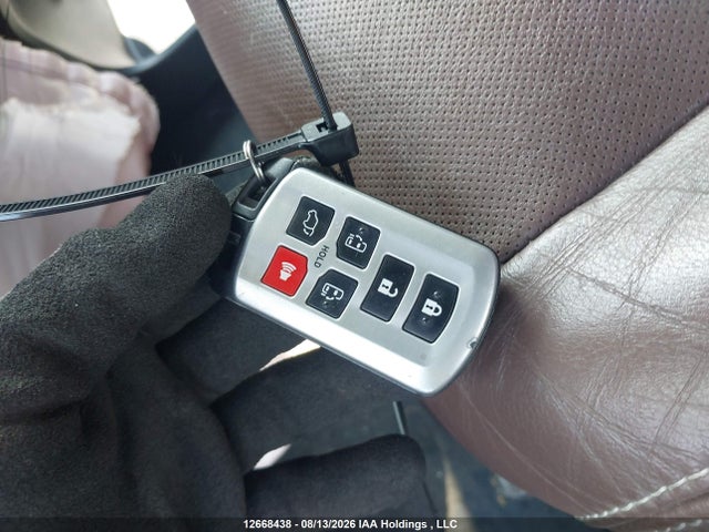 12668438 :رقم المزاد ، 5TDDZ3DC5LS245410 vin ، 2020 Toyota Sienna Xle 7-passenger مزاد بيع