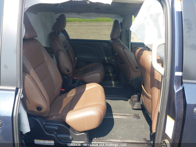 12668438 :رقم المزاد ، 5TDDZ3DC5LS245410 vin ، 2020 Toyota Sienna Xle 7-passenger مزاد بيع