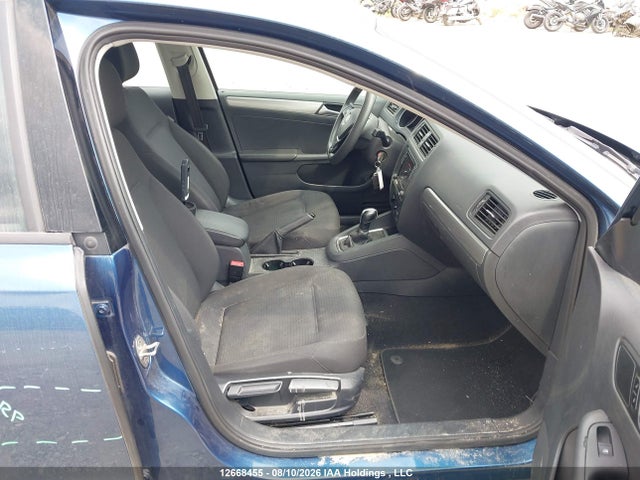 3VW2B7AJ0HM263789 Volkswagen Jetta 1.4 Tsi Trendline+