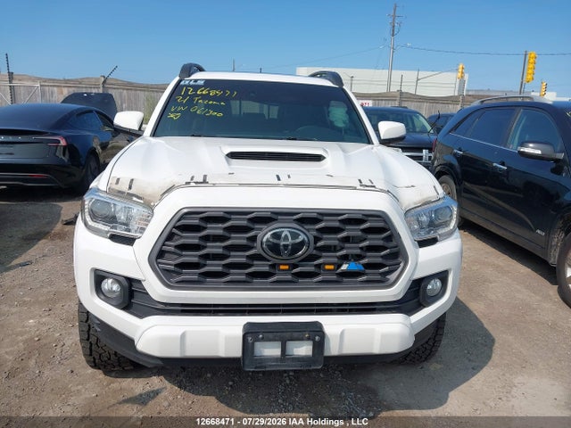 Продажа на аукционе авто 2021 Toyota Tacoma, vin: 5TFDZ5BN4MX061300, номер лота: 12668471