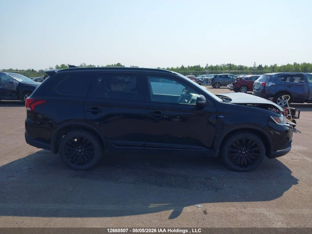 Продаж на аукціоні авто 2020 Mitsubishi Outlander Limited Edition/se/sel, vin: JA4JZ3AX7LZ615422, номер лоту: 12668507