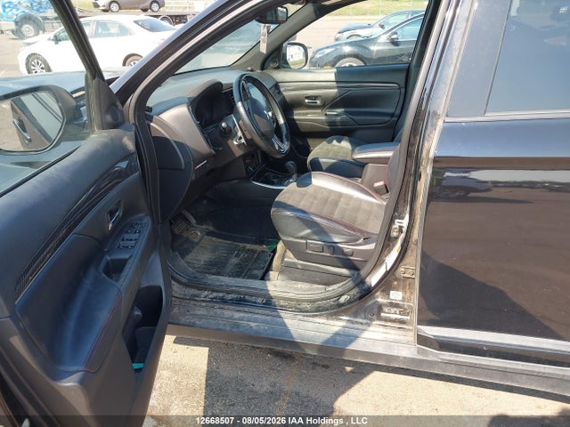 Продаж на аукціоні авто 2020 Mitsubishi Outlander Limited Edition/se/sel, vin: JA4JZ3AX7LZ615422, номер лоту: 12668507
