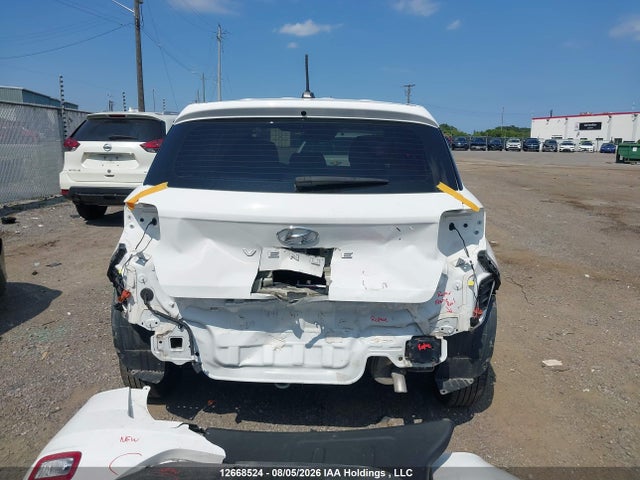 Hyundai Venue Essential 2024 KMHRB8A37RU294863 Image 17