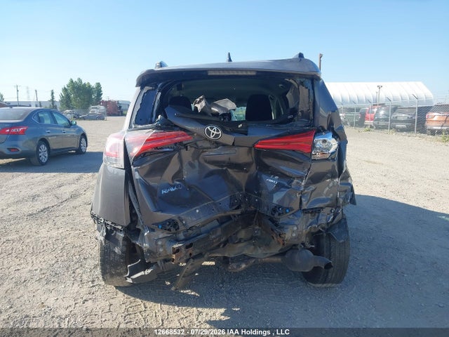 Toyota RAV4 LE 2017 2T3BFREV3HW627850 Image 17