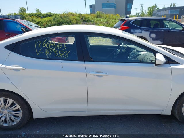 5NPDH4AE9FH573566 Hyundai Elantra Se/sport/limited