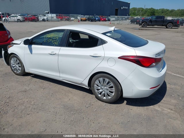 5NPDH4AE9FH573566 Hyundai Elantra Se/sport/limited