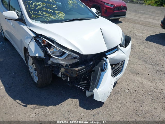 5NPDH4AE9FH573566 Hyundai Elantra Se/sport/limited