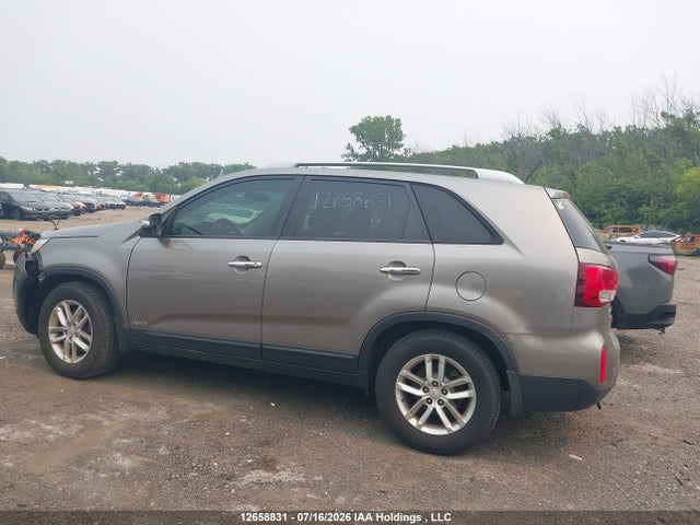 12658831 :رقم المزاد ، 5XYKTCA66FG605860 vin ، 2015 Kia Sorento Lx مزاد بيع