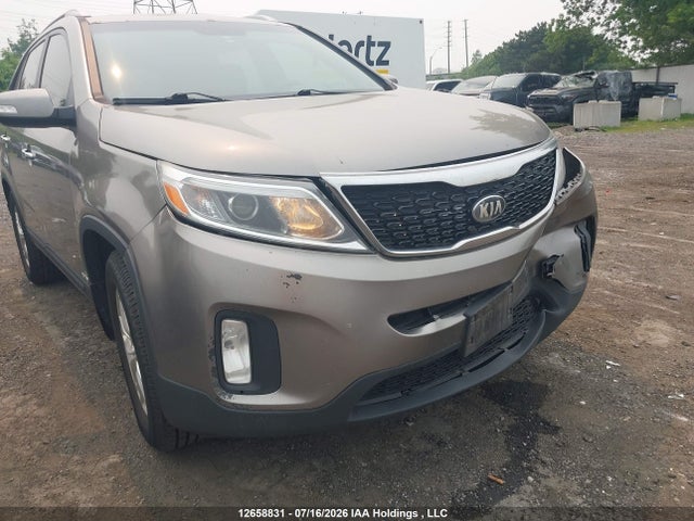 12658831 :رقم المزاد ، 5XYKTCA66FG605860 vin ، 2015 Kia Sorento Lx مزاد بيع