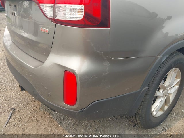 12658831 :رقم المزاد ، 5XYKTCA66FG605860 vin ، 2015 Kia Sorento Lx مزاد بيع