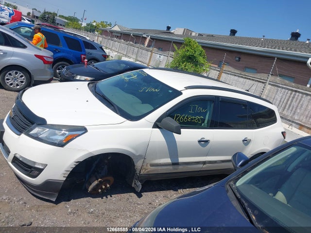 Chevrolet Traverse Ls 2015 1GNKRFED3FJ330044 Image 13