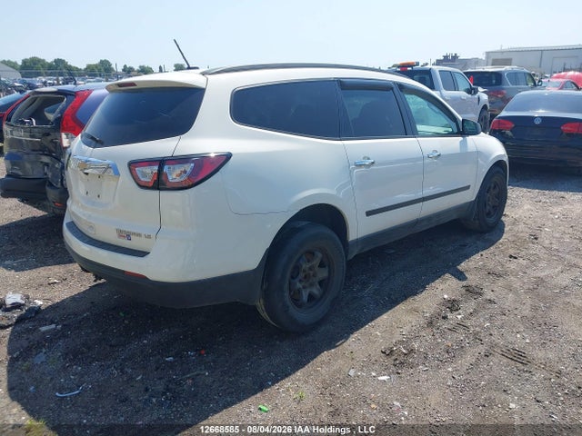 Chevrolet Traverse Ls 2015 1GNKRFED3FJ330044 Image 4