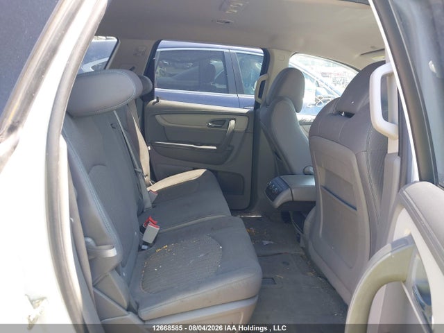 Chevrolet Traverse Ls 2015 1GNKRFED3FJ330044 Image 8